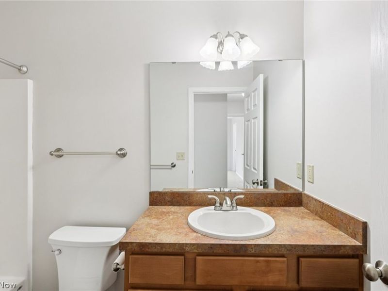 110 Carrington Court, Elyria, OH 44035 Photo 17