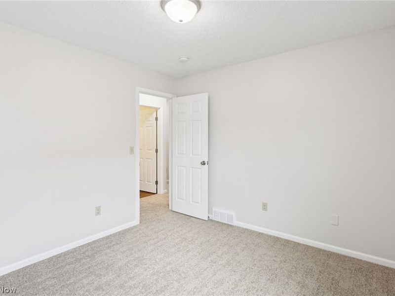 110 Carrington Court, Elyria, OH 44035 Photo 25