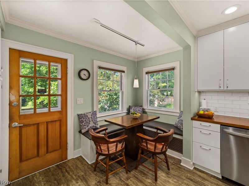 3031 E Derbyshire Road, Cleveland Heights, OH 44118 Photo 14