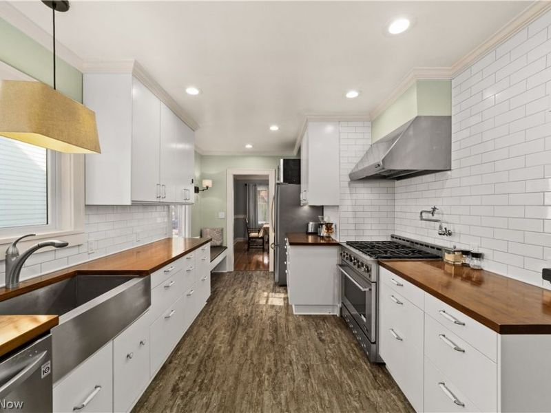 3031 E Derbyshire Road, Cleveland Heights, OH 44118 Photo 17