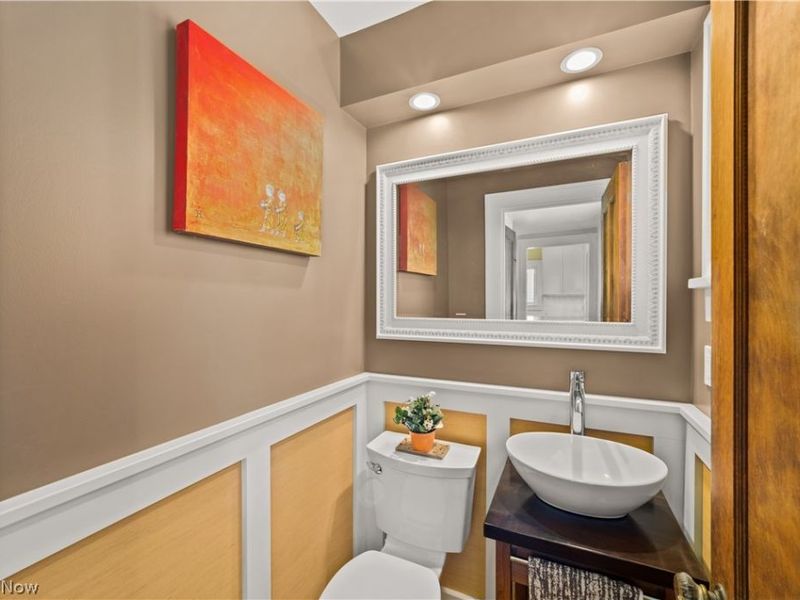 3031 E Derbyshire Road, Cleveland Heights, OH 44118 Photo 18