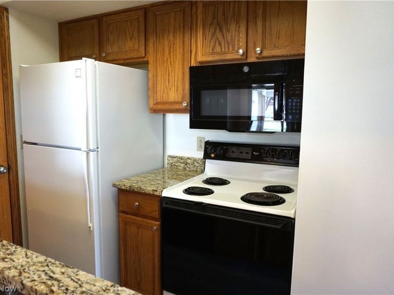 1820 Meadowland Drive, Brunswick, OH 44212 Photo 13