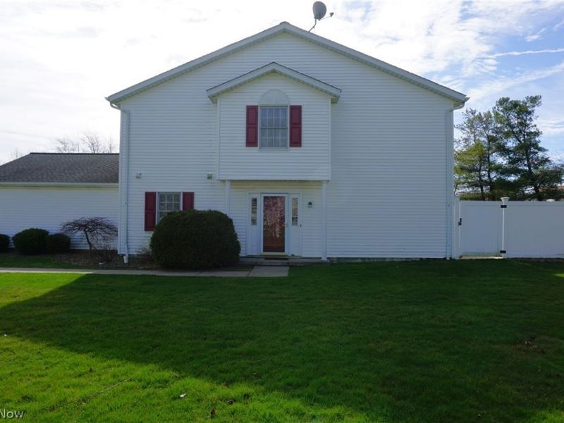 1820 Meadowland Drive, Brunswick, OH 44212 Photo 3