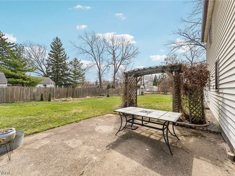 579 Robinwood Avenue, Sheffield Lake, OH 44054 Photo 27