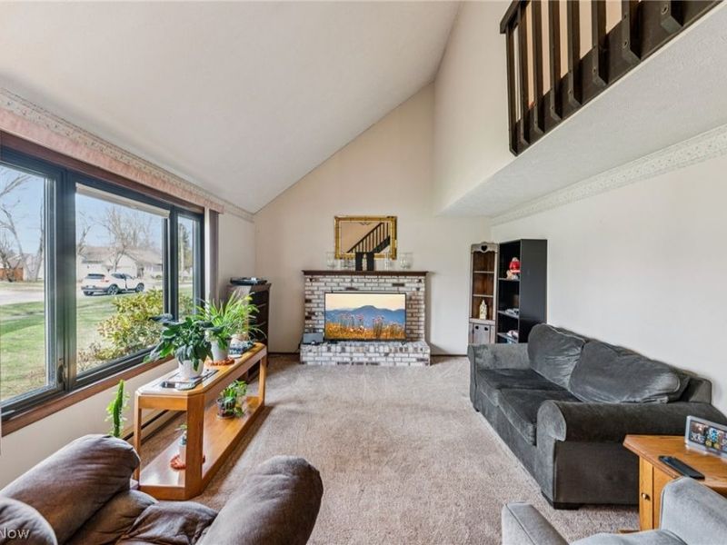 579 Robinwood Avenue, Sheffield Lake, OH 44054 Photo 4