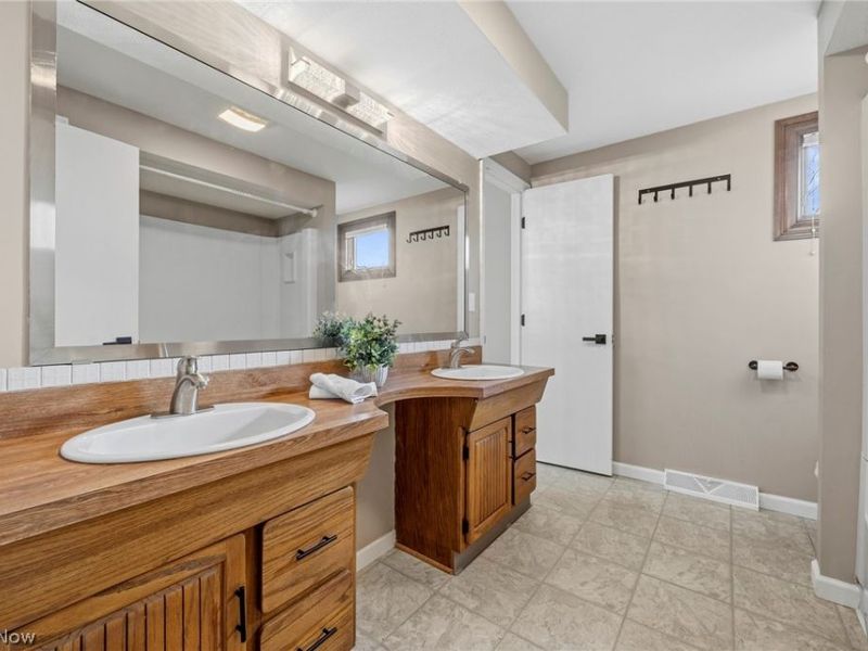 20541 Spruce Drive, Strongsville, OH 44149 Photo 18