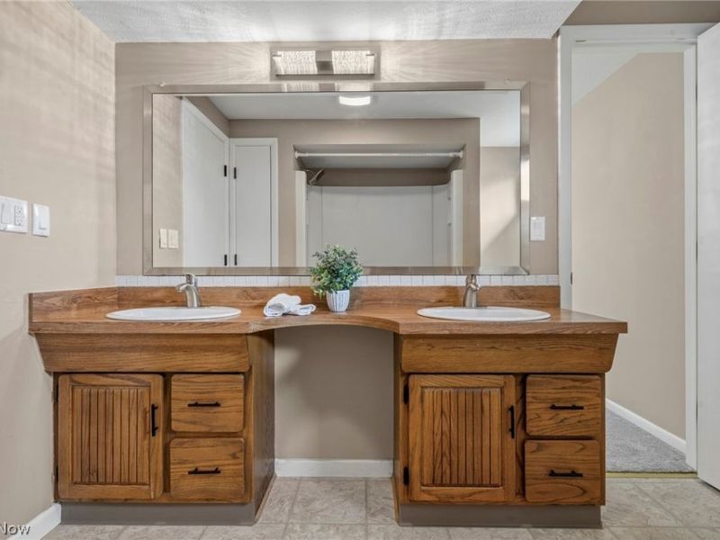 20541 Spruce Drive, Strongsville, OH 44149 Photo 19