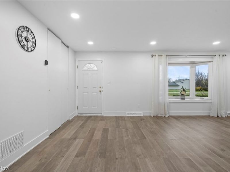 20541 Spruce Drive, Strongsville, OH 44149 Photo 3