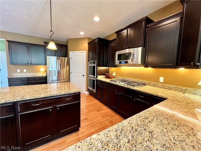 14292 Bentley Lane, Strongsville, OH 44136 Photo 14