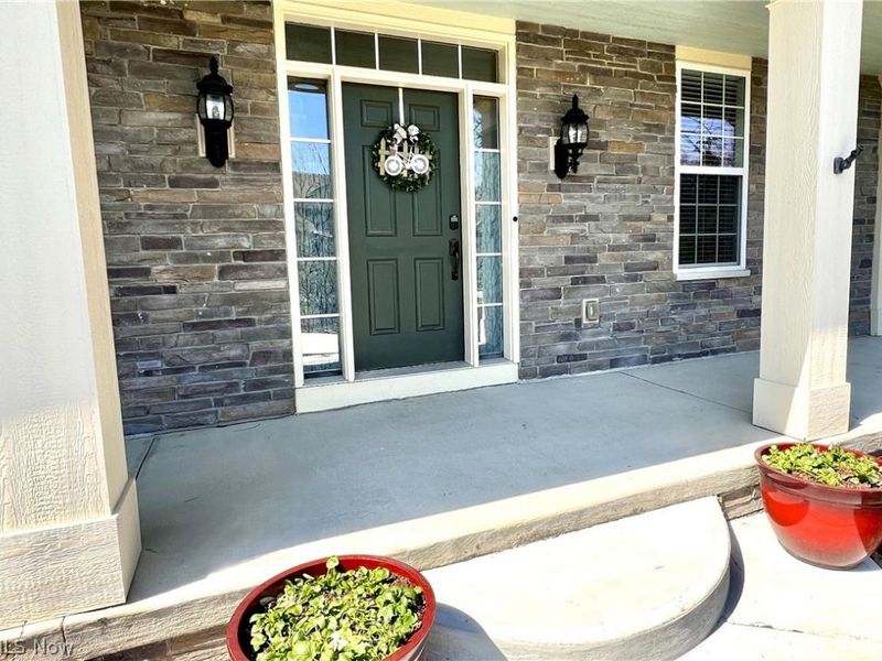 14292 Bentley Lane, Strongsville, OH 44136 Photo 2