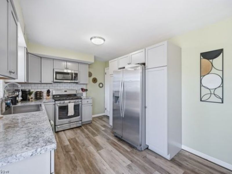 1172 Wilshire Drive, Youngstown, OH 44511 Photo 17