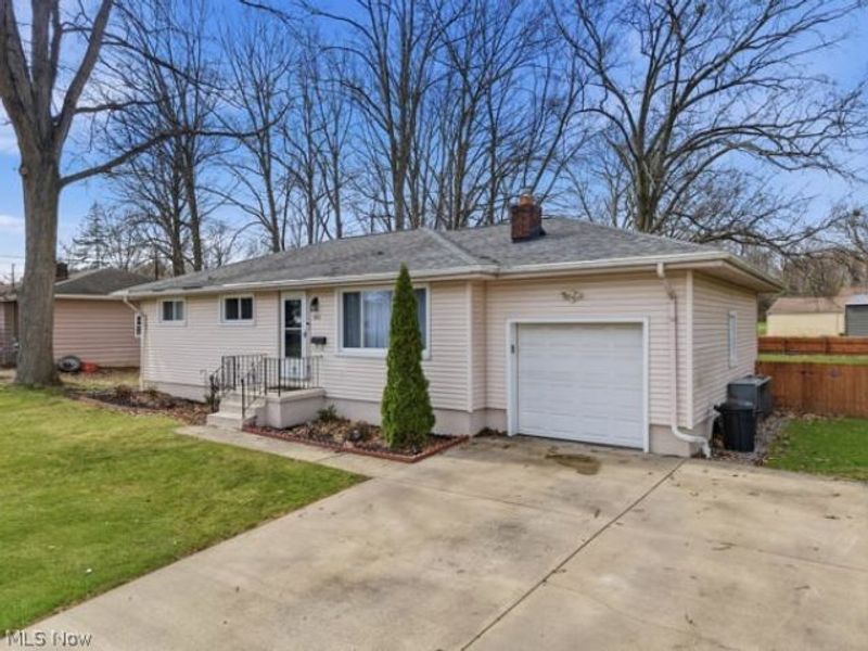 1172 Wilshire Drive, Youngstown, OH 44511 Photo 2