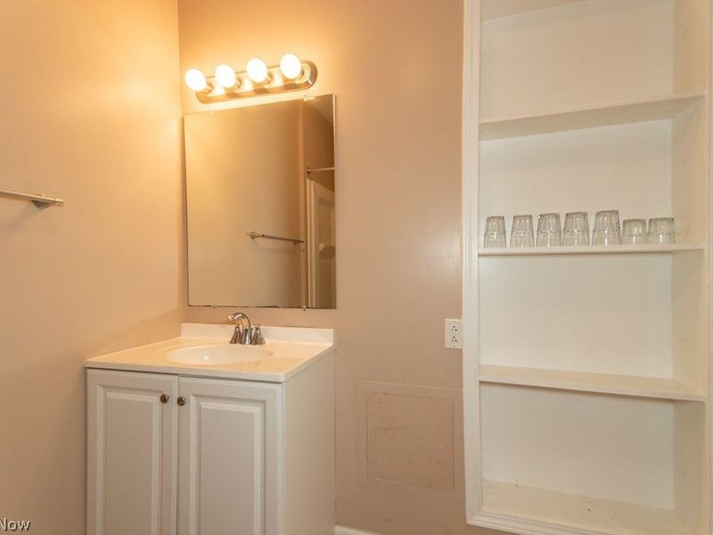 1 E 192nd Street, Euclid, OH 44119 Photo 22