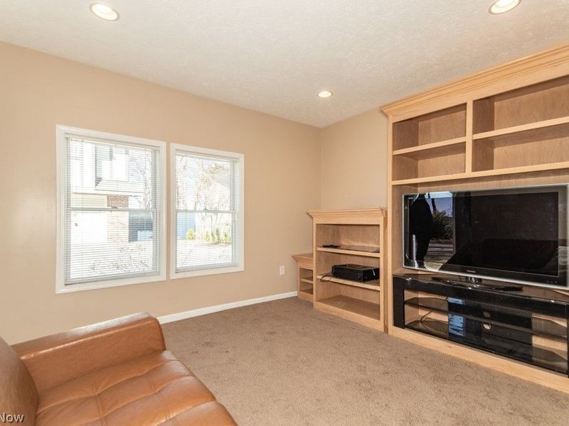 1 E 192nd Street, Euclid, OH 44119 Photo 23