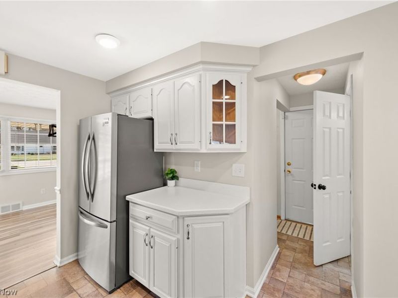 31100 Bexley Drive, Bay Village, OH 44140 Photo 14