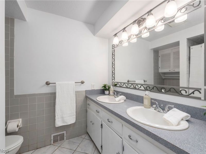 31100 Bexley Drive, Bay Village, OH 44140 Photo 35