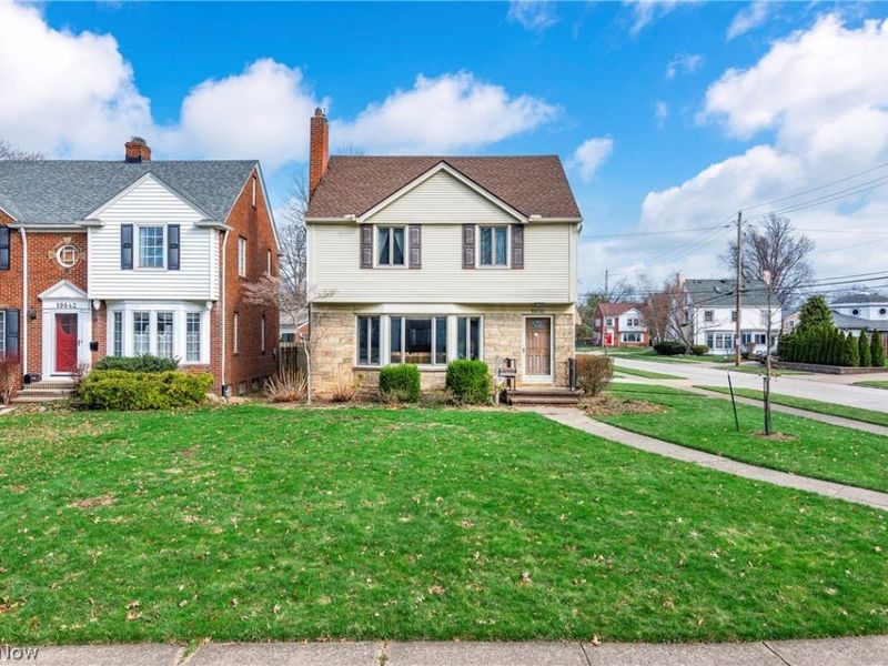 19632 Coffinberry Boulevard, Fairview Park, OH 44126 Photo 1