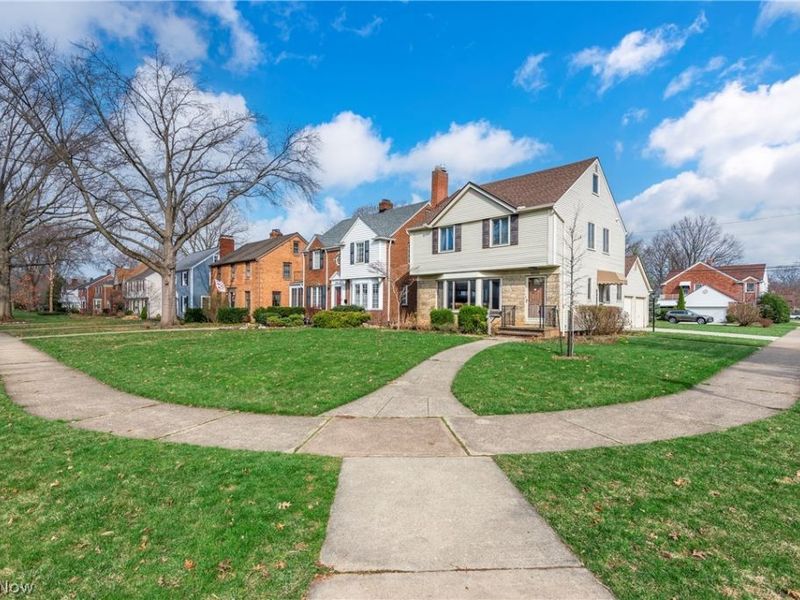 19632 Coffinberry Boulevard, Fairview Park, OH 44126 Photo 3