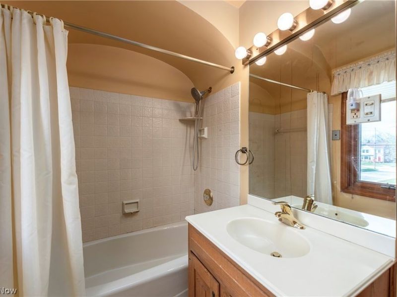 19632 Coffinberry Boulevard, Fairview Park, OH 44126 Photo 33