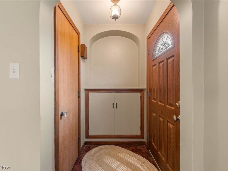 19632 Coffinberry Boulevard, Fairview Park, OH 44126 Photo 4