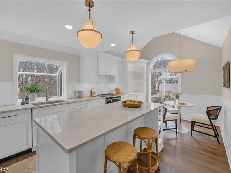 13 Laurel Drive, Rocky River, OH 44116 Photo 8