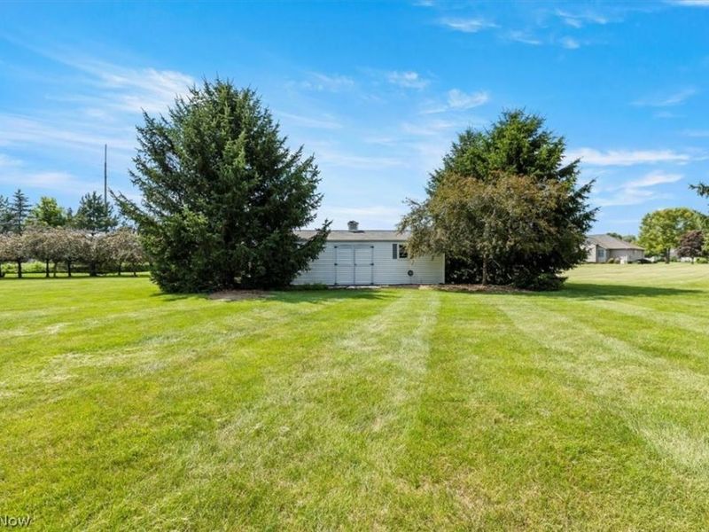 2440 Wyandot Road, Bucyrus, OH 44820 Photo 33