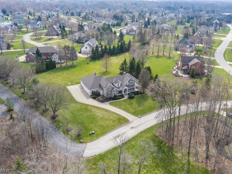 7674 Bergen Court, Hudson, OH 44236 Photo 4