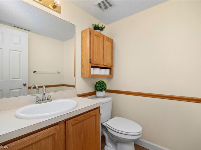 14443 Fullers Lane, Strongsville, OH 44149 Photo 4