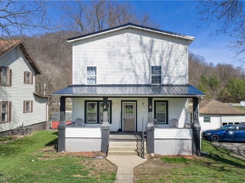 1817 Brightwood Road SE, New Philadelphia, OH 44663 Photo 1