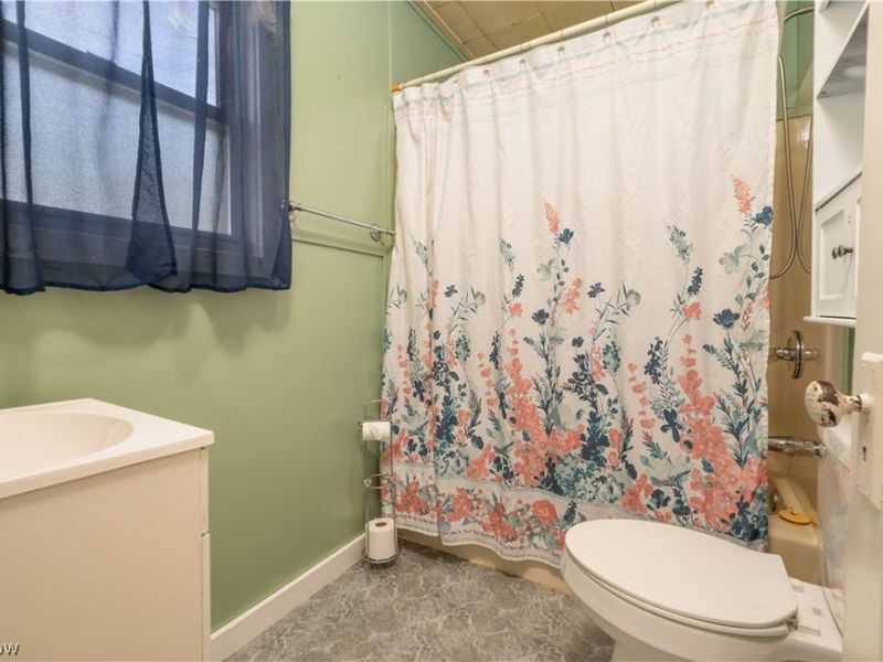 1817 Brightwood Road SE, New Philadelphia, OH 44663 Photo 11