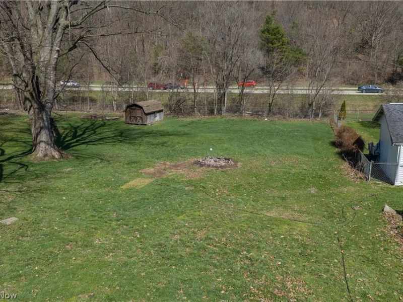 1817 Brightwood Road SE, New Philadelphia, OH 44663 Photo 5