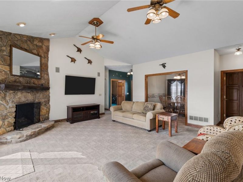 528 Roxbury Avenue NW, Massillon, OH 44646 Photo 11