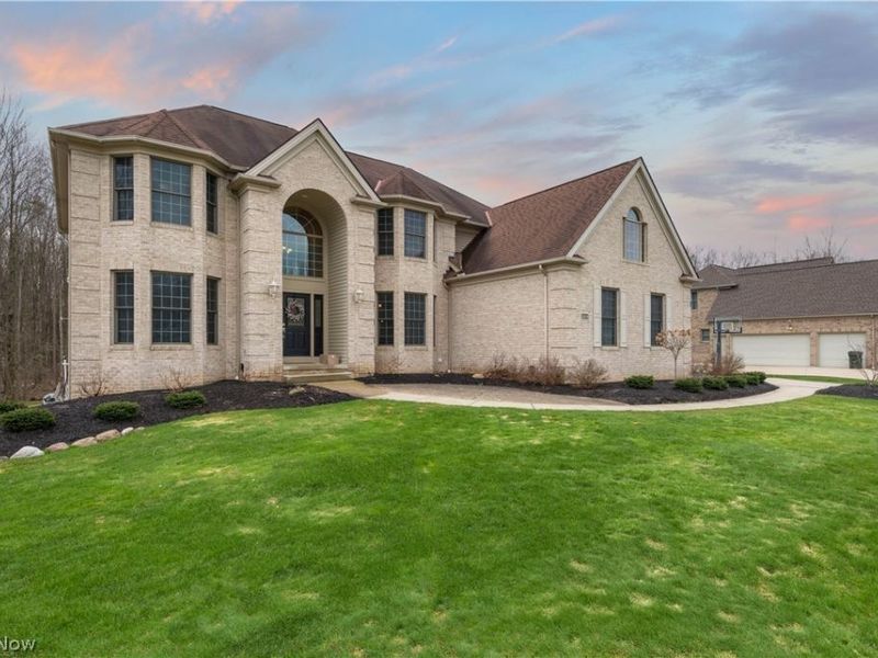 5219 Waterbridge Drive, North Royalton, OH 44133 Photo 2