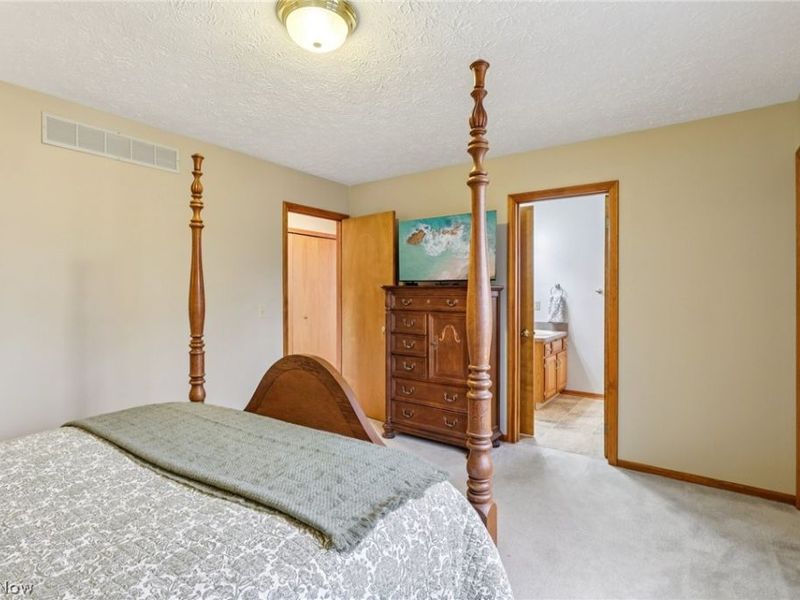 8442 Settlers Passage, Brecksville, OH 44141 Photo 28