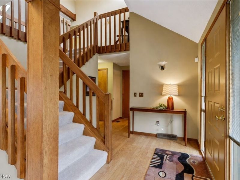 8442 Settlers Passage, Brecksville, OH 44141 Photo 4