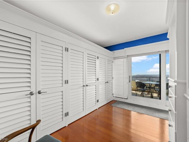 1 Bratenahl Place, Unit 1510, Bratenahl, OH 44108 Photo 22