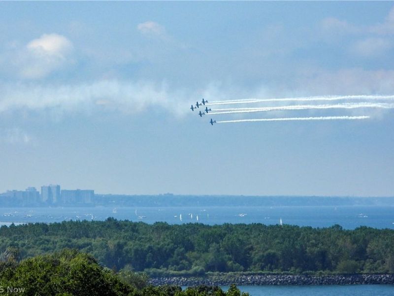 1 Bratenahl Place, Unit 1510, Bratenahl, OH 44108 Photo 46