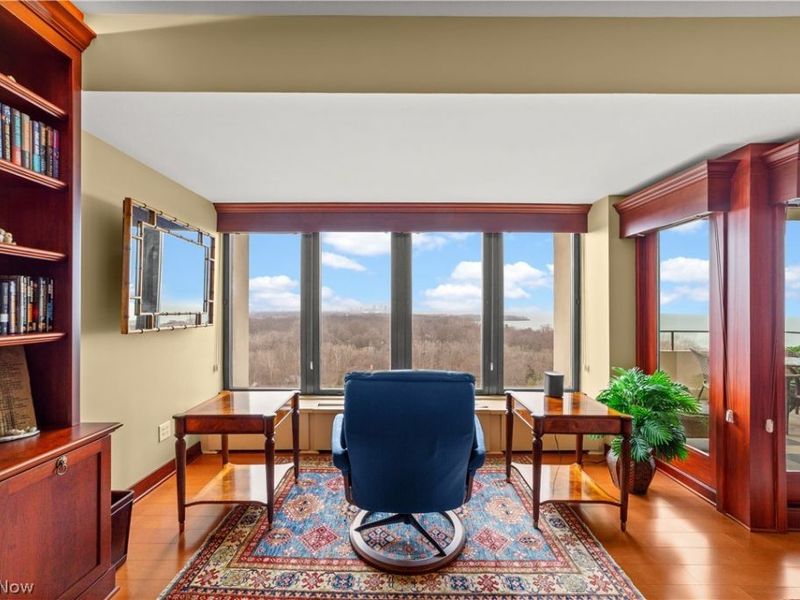 1 Bratenahl Place, Unit 1510, Bratenahl, OH 44108 Photo 9