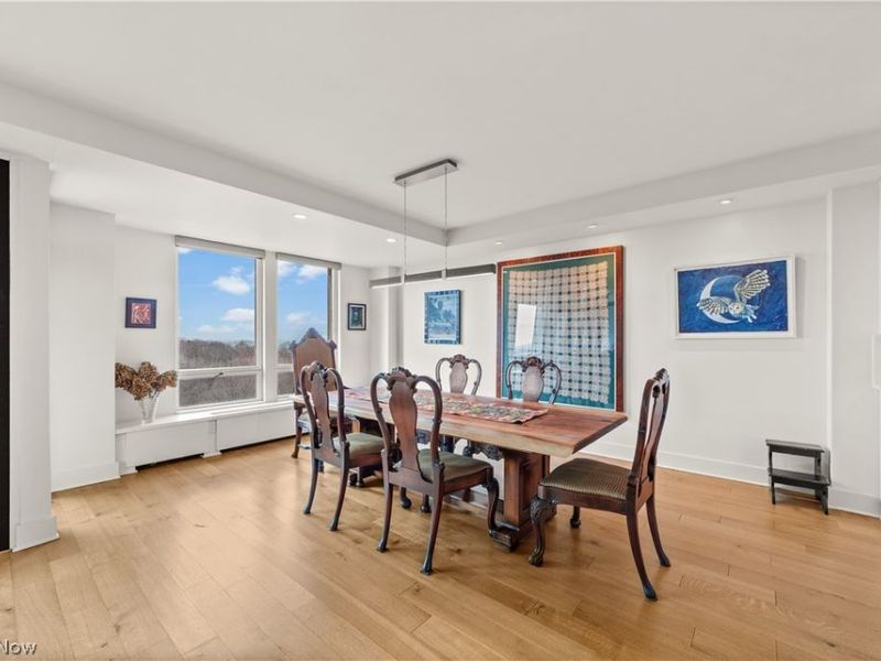 1 Bratenahl Place, Unit 1010, Bratenahl, OH 44108 Photo 12