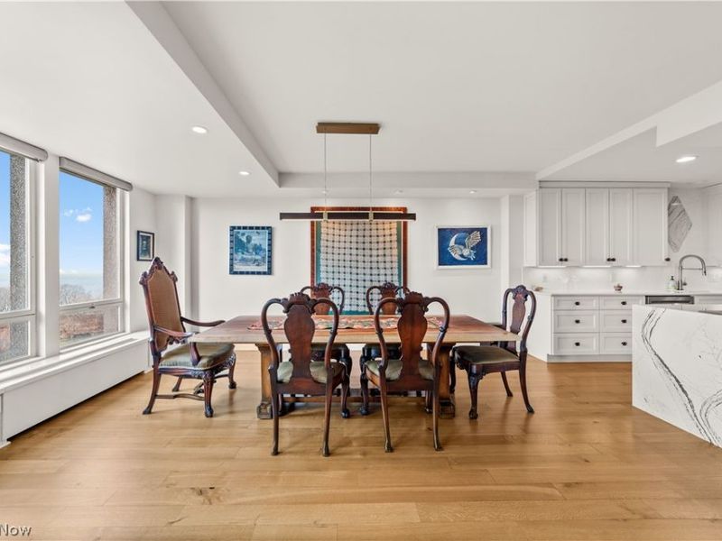 1 Bratenahl Place, Unit 1010, Bratenahl, OH 44108 Photo 13