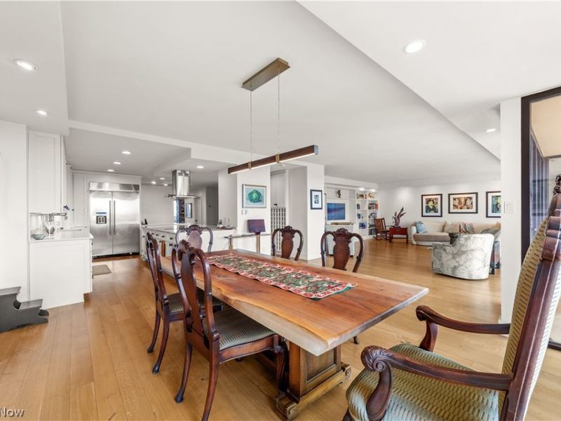 1 Bratenahl Place, Unit 1010, Bratenahl, OH 44108 Photo 15