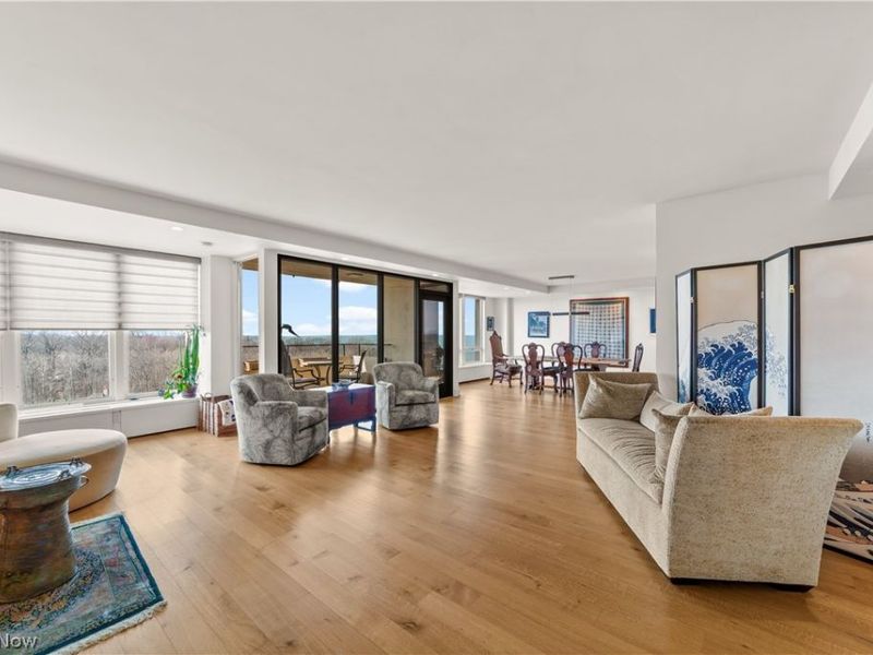 1 Bratenahl Place, Unit 1010, Bratenahl, OH 44108 Photo 19