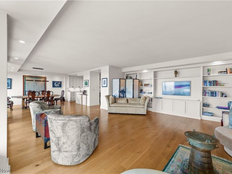 1 Bratenahl Place, Unit 1010, Bratenahl, OH 44108 Photo 20