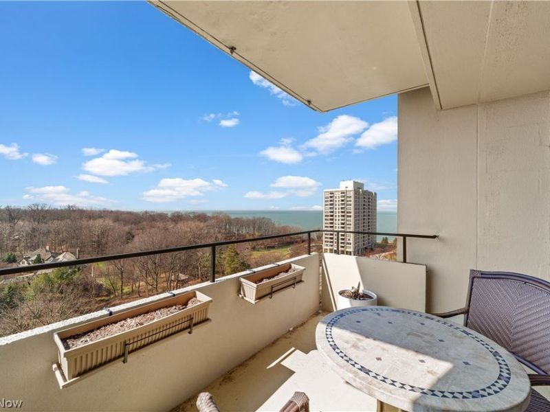 1 Bratenahl Place, Unit 1010, Bratenahl, OH 44108 Photo 23