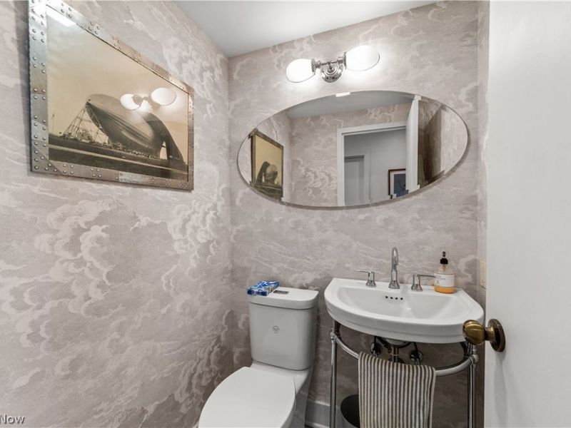 1 Bratenahl Place, Unit 1010, Bratenahl, OH 44108 Photo 24