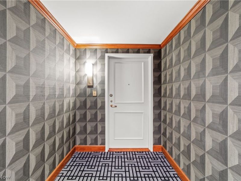 1 Bratenahl Place, Unit 1010, Bratenahl, OH 44108 Photo 3