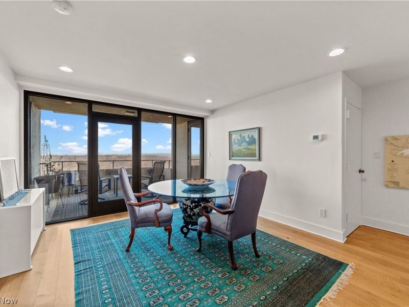 1 Bratenahl Place, Unit 1010, Bratenahl, OH 44108 Photo 31