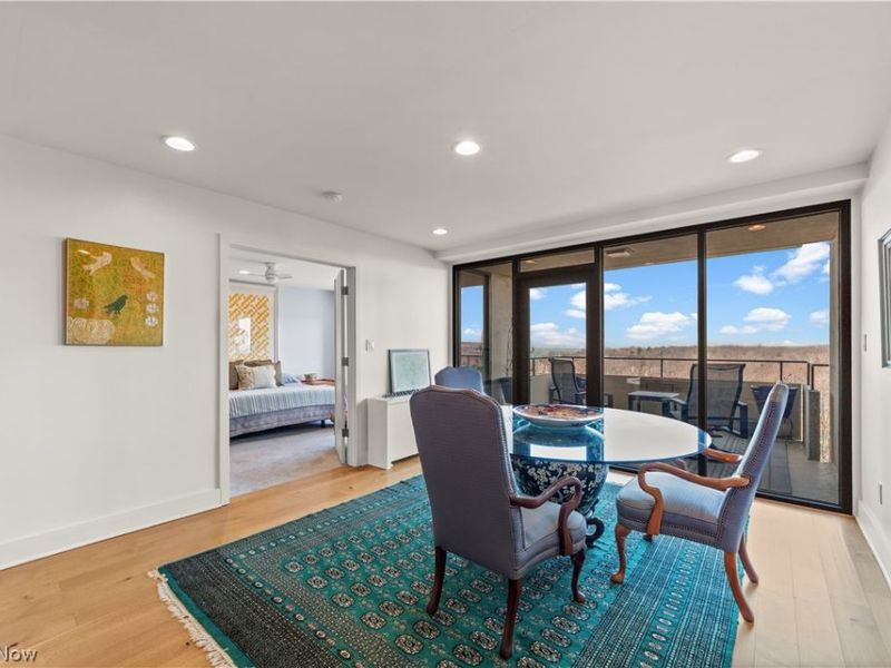 1 Bratenahl Place, Unit 1010, Bratenahl, OH 44108 Photo 32