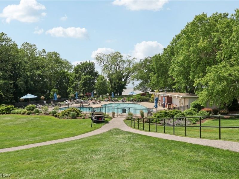 1 Bratenahl Place, Unit 1010, Bratenahl, OH 44108 Photo 42