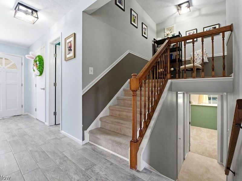 4839 Hartley Drive, Lyndhurst, OH 44124 Photo 2